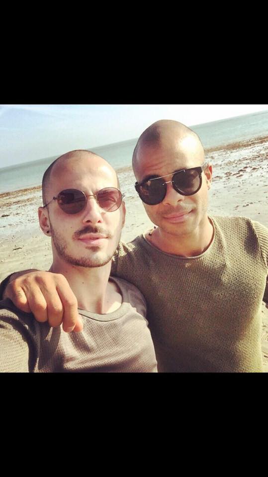 Cei doi proaspeti insuratei sunt aproape tot timpul impreuna