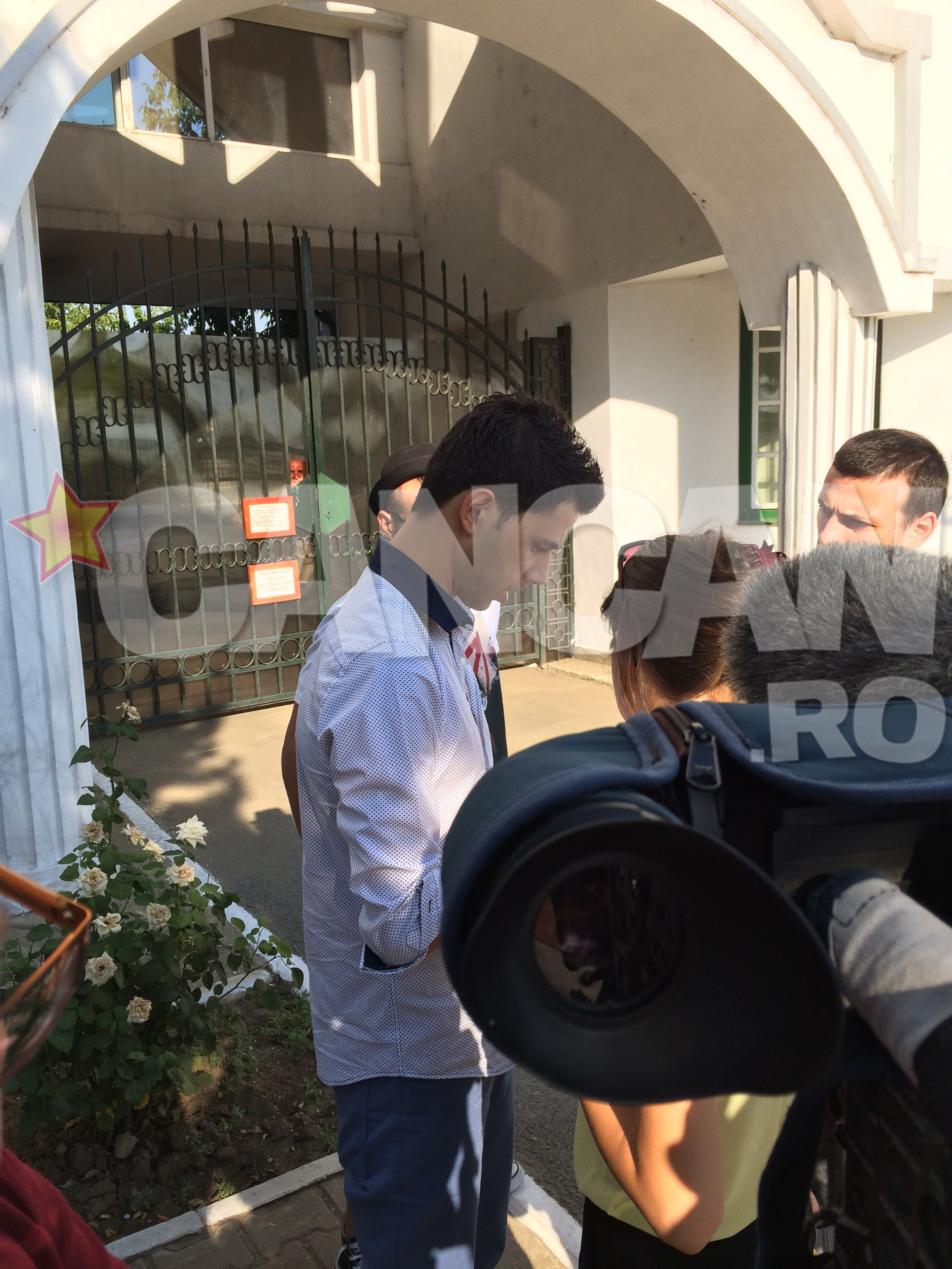 Iubitul Oanei Zavoranu, ALEX.