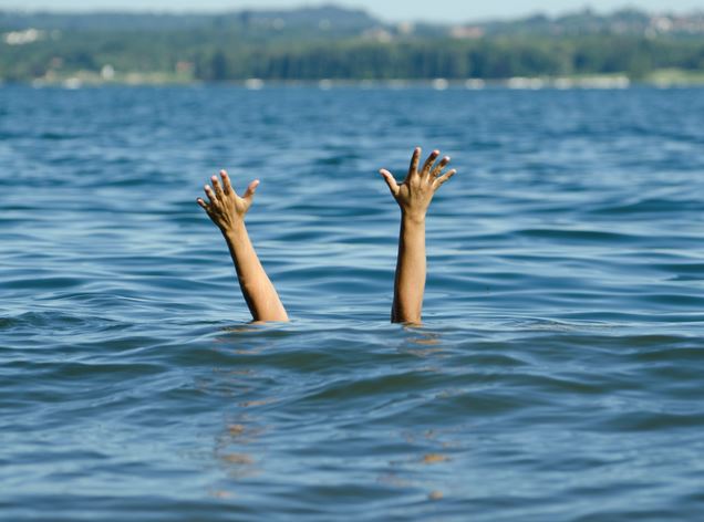 Un barbat si-a dat ultima suflare in valurile marii.