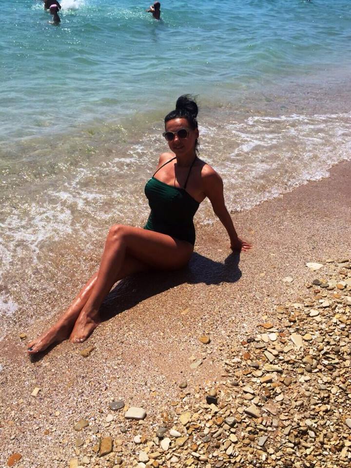 Lavinia Parva la plaja