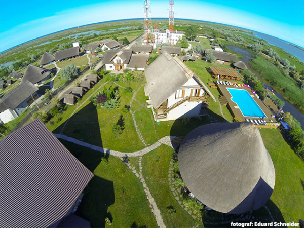 Complexul in care s-au retras Stelu si Bejinariu este unul exclusivist