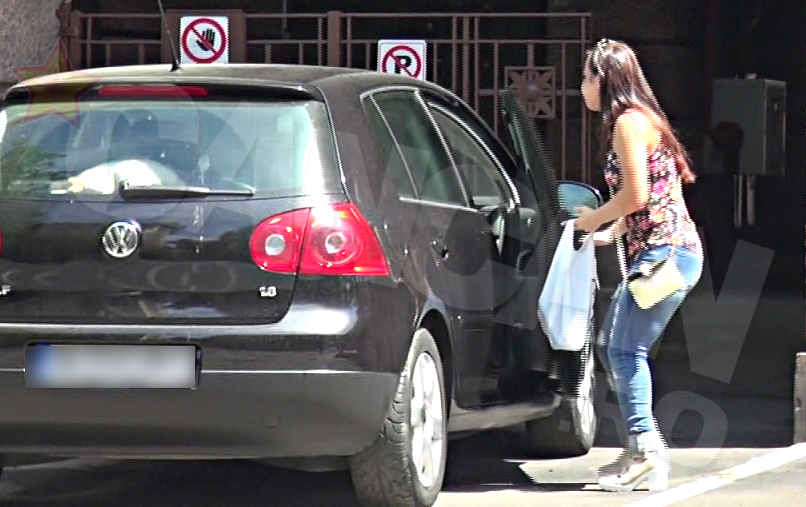 Anca nu este lasata nicio clipa singura