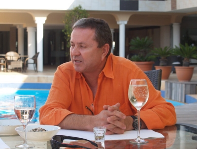 El este barbatul care ar fi agresat-o fizic si verbal pe Vica