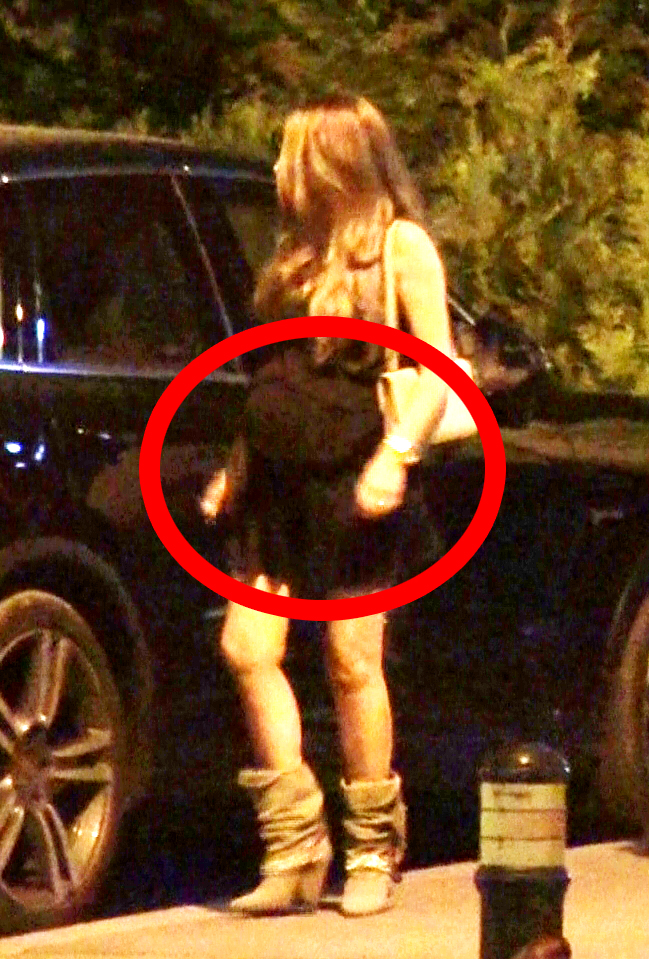 In ciuda sarcinii vansate, Viviana Radoi si-a pastrat silueta