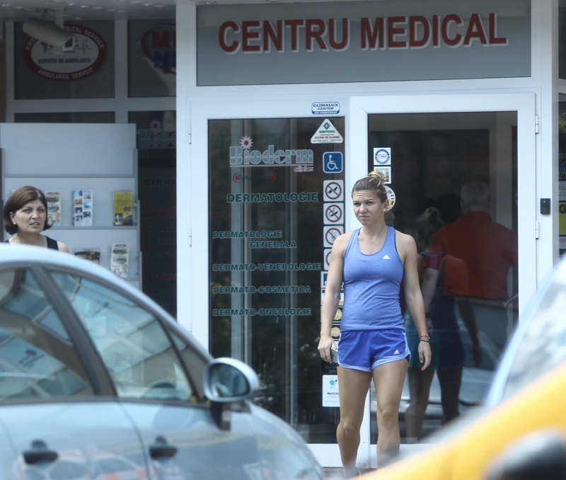 Simona Helep a iesit din centrul medical, acolo unde a mers impreuna cu mama ei