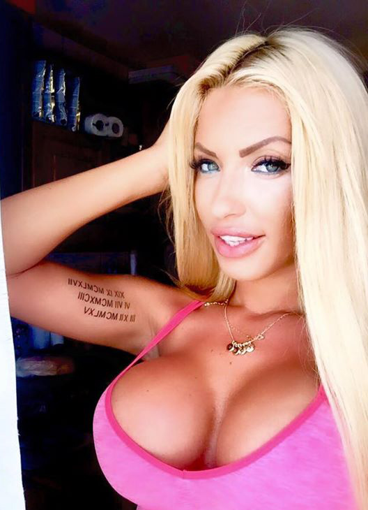 Loredana si-a tatuat datele de nastere ale parintilor