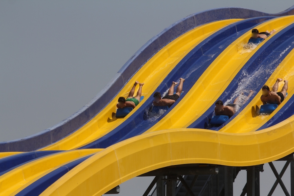 La cel mai mare parc acvatic din Romania toboganele sunt atractia principala