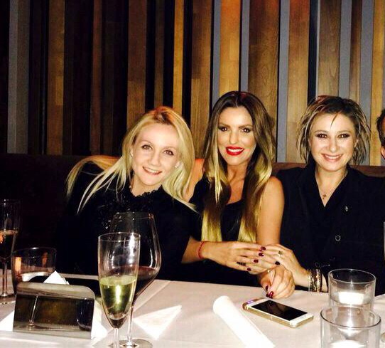 Luana s-a fotografiat alaturi de o grea din meseria de impresar, Anamaria Prodan