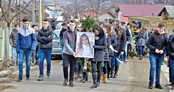 Diana a fost condusa de apropiati pe ultimul drum