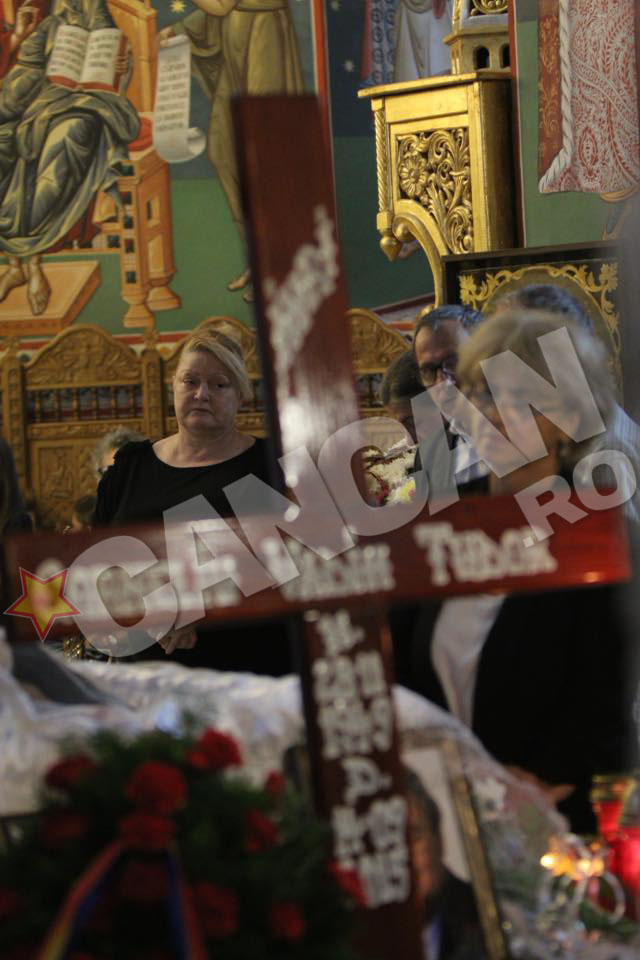 Doina Tudor, soţia lui Vadim, este transfigurată de durere