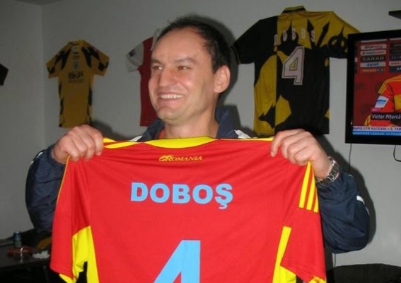 Anton Dobos