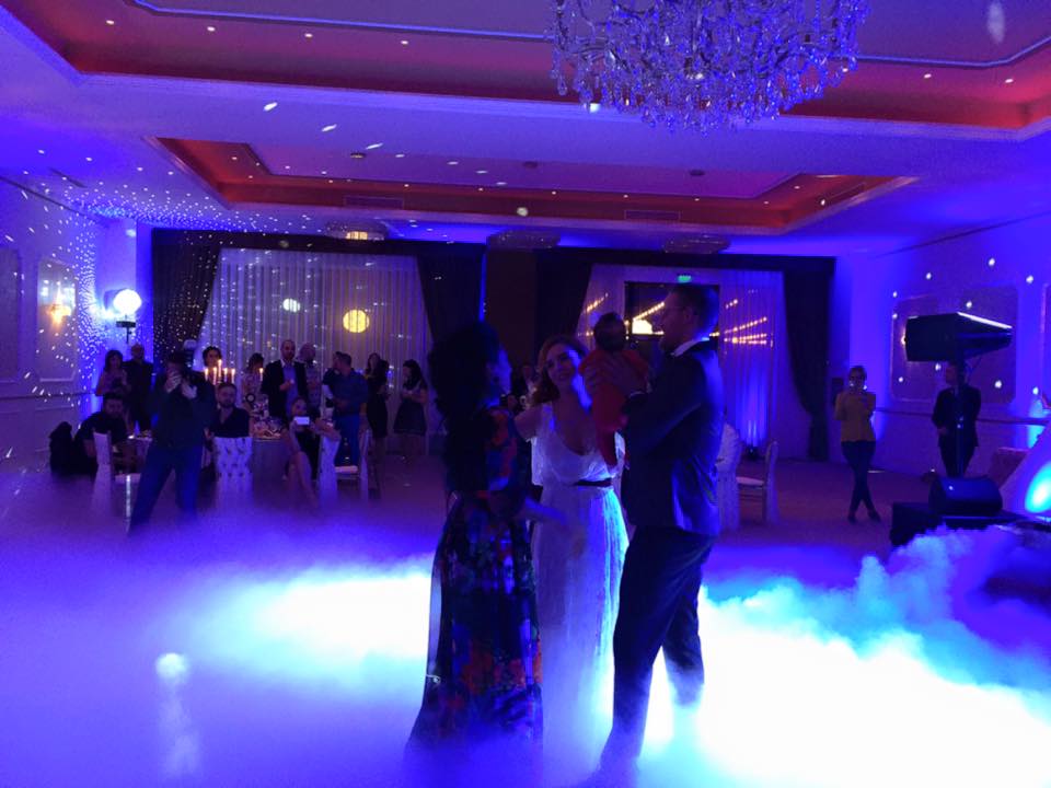 Petrecerea de botez a fetitei