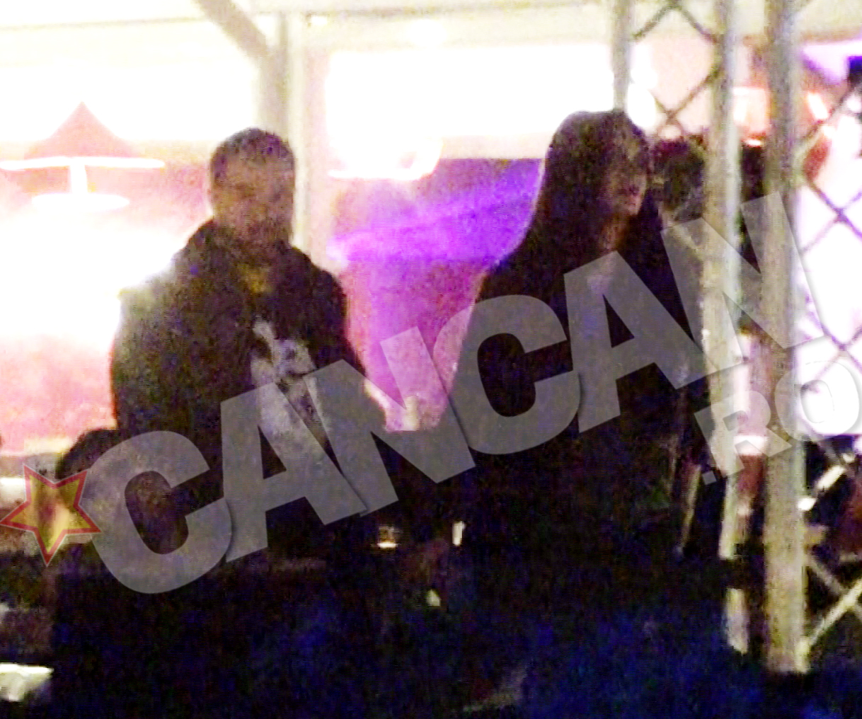 Florin Salam si Roxana s-au plimbat prin parc