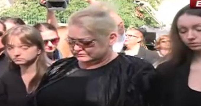 Sotia si cele doua fiice ale lui Vadim