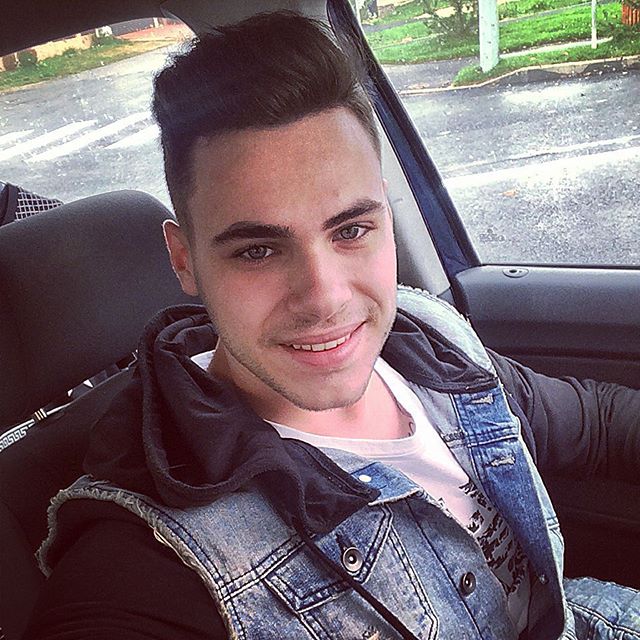 Ce zambet sexy are Mircea Eremia!