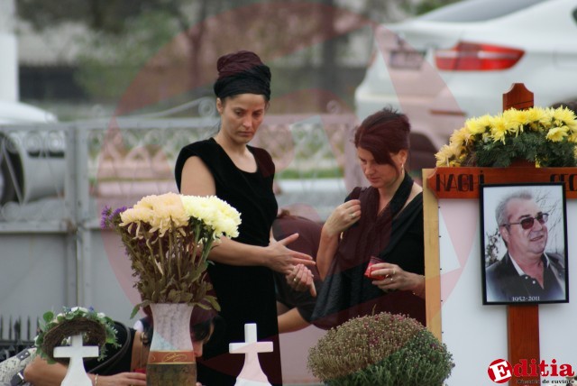 Gina Naghi, la parastasul de 40 de zile al tatalui ei