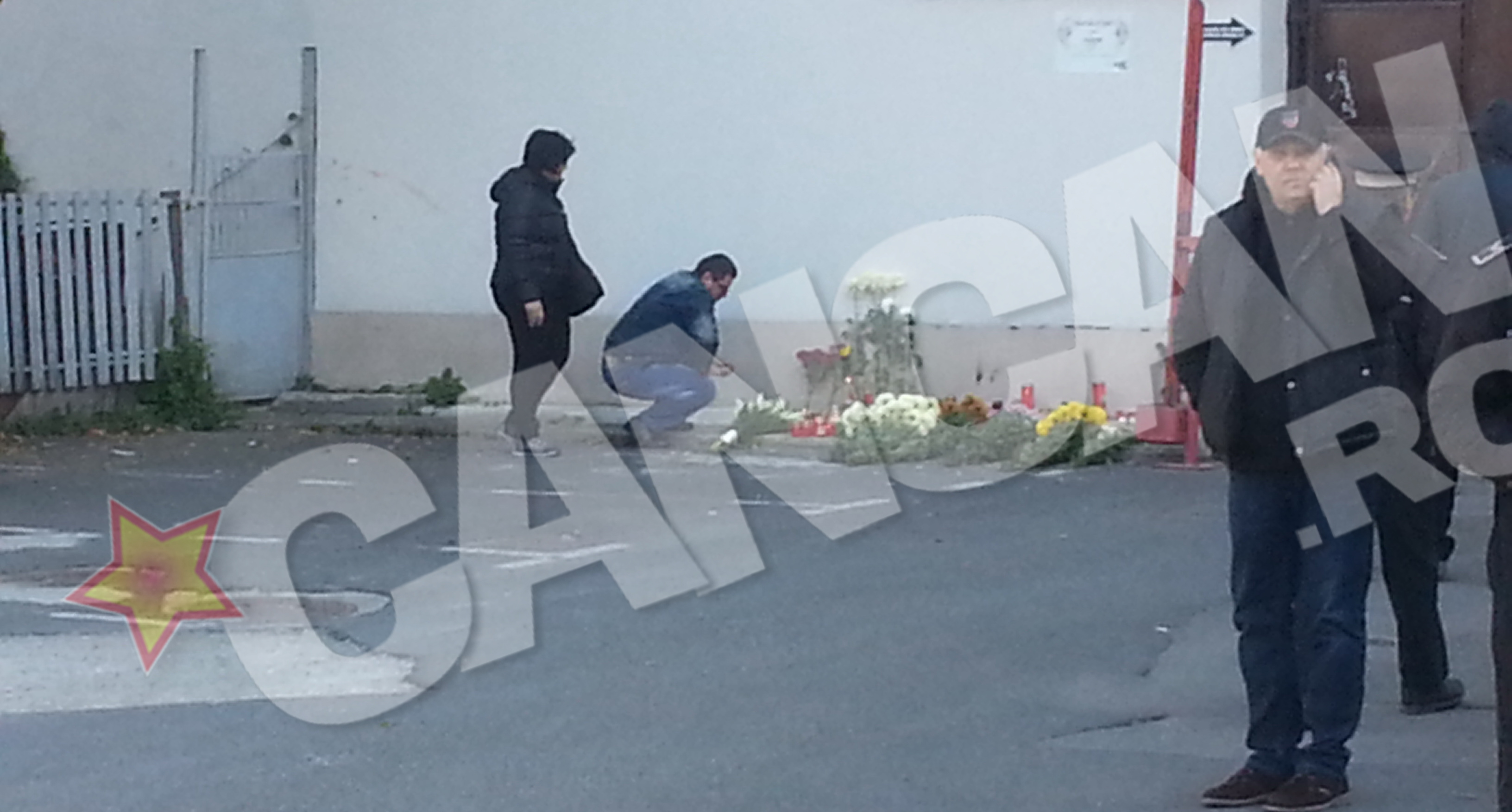 Oamenii au aprins lumanari