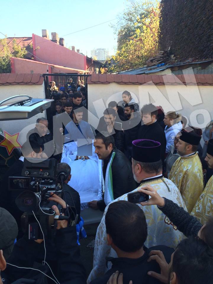 Maria Ion a fost imbracata in mireasa