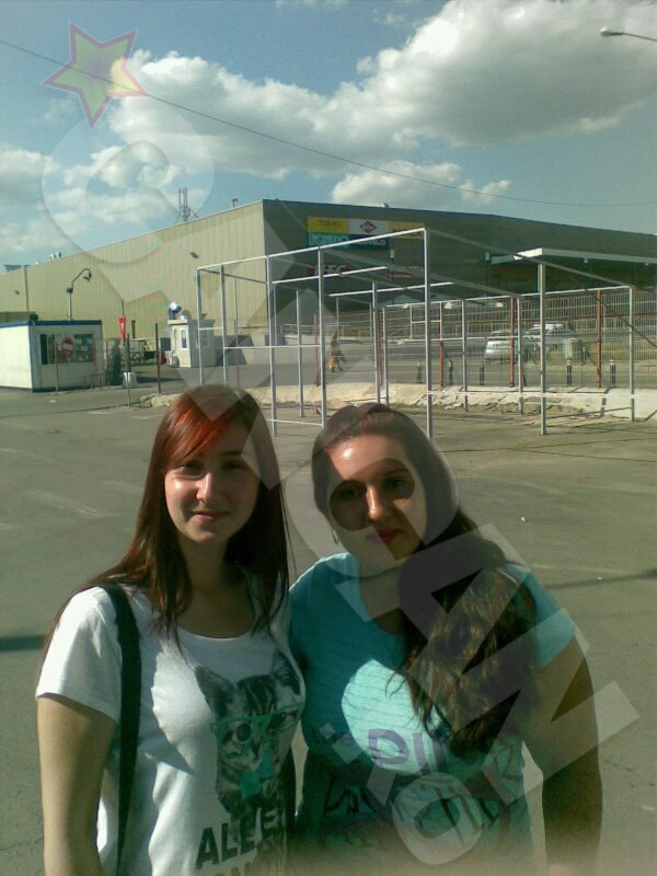 Elena Nitu, alaturi de sora ei, Georgiana