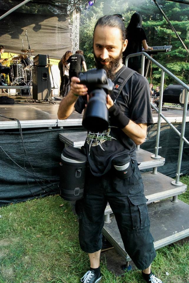 Mihai Anghel se lupta pentru viata lui. Max, asa cum ii mai spun prietenii, se numara printre victimele din Colectiv