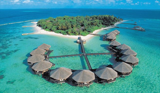 Aceasta este una dintre insulele din Maldive
