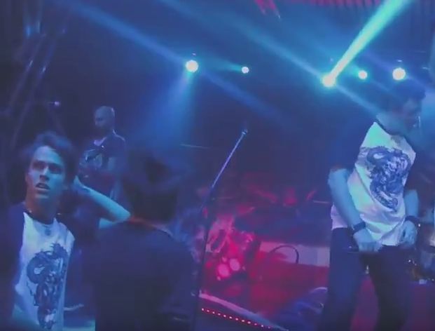 Pavlos este innebunit dupa trupa 