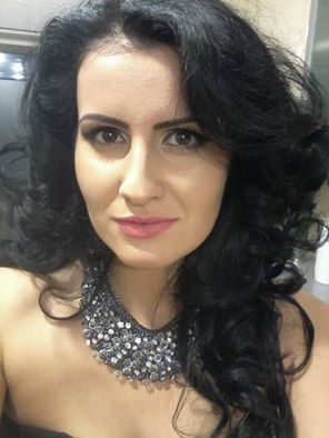 Ea este Geanina Manea, noua iubita a lui Petru Mircea