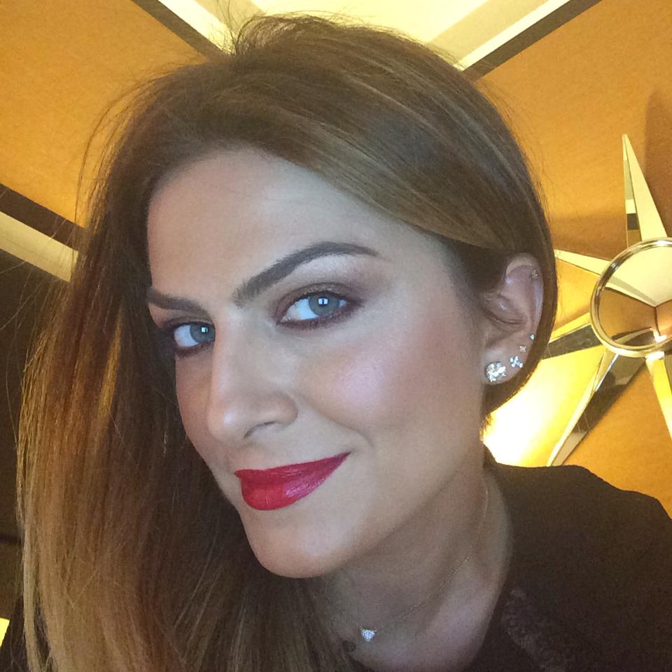 Este o femeie foarte frumoasa