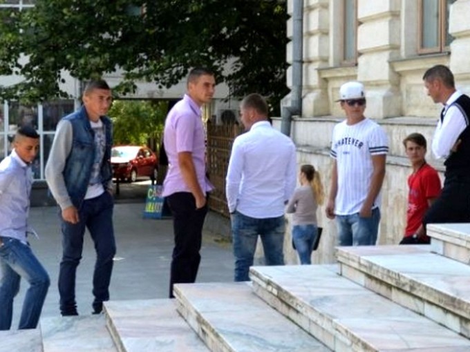 Cei 7 tineri acuzati de viol