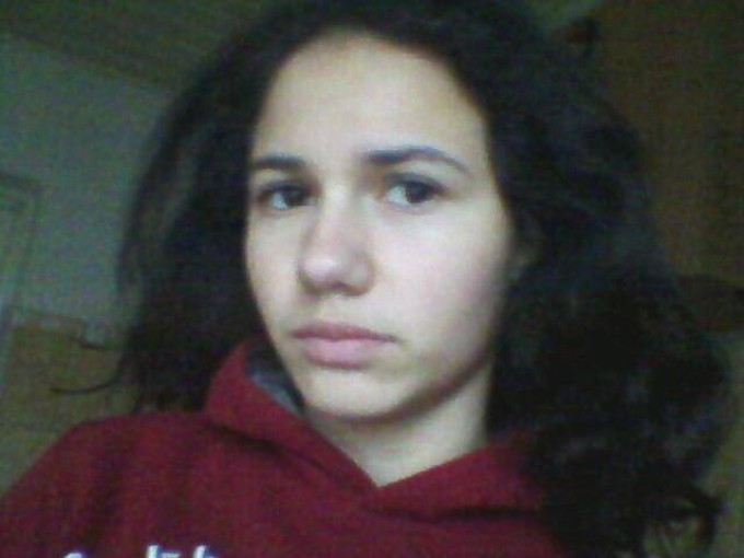 Raluca Munteanu, eleva care a acuzat ca a fost violata de sapte tineri