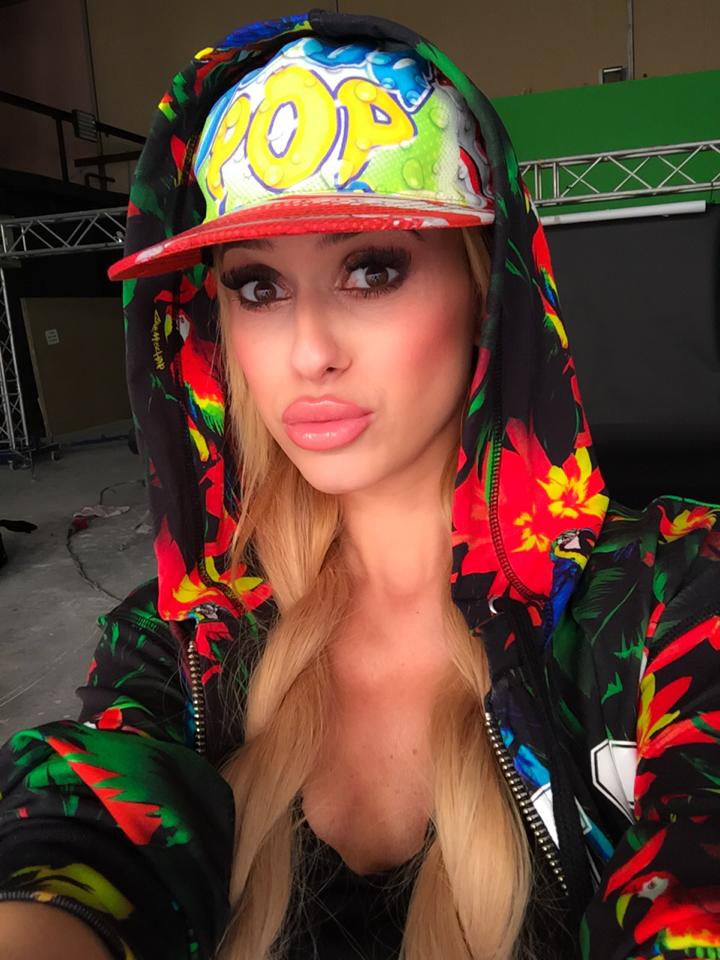 Anda Adam a recunoscut mereu cand si-a facut modificari corporale