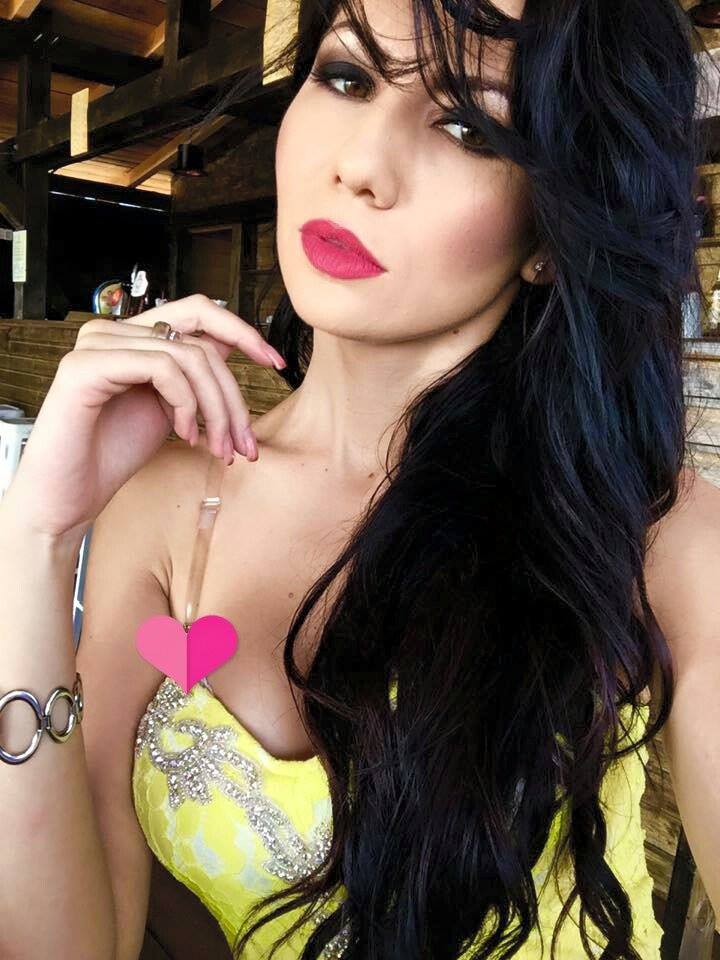 Calitatile fizice ale Sorinei Ceugea l-au atras pe Razvan