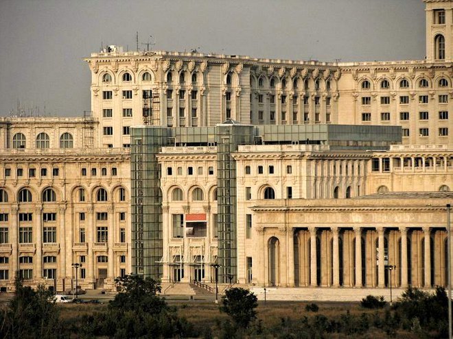 Palatul Parlamentului (foto:Vogue)