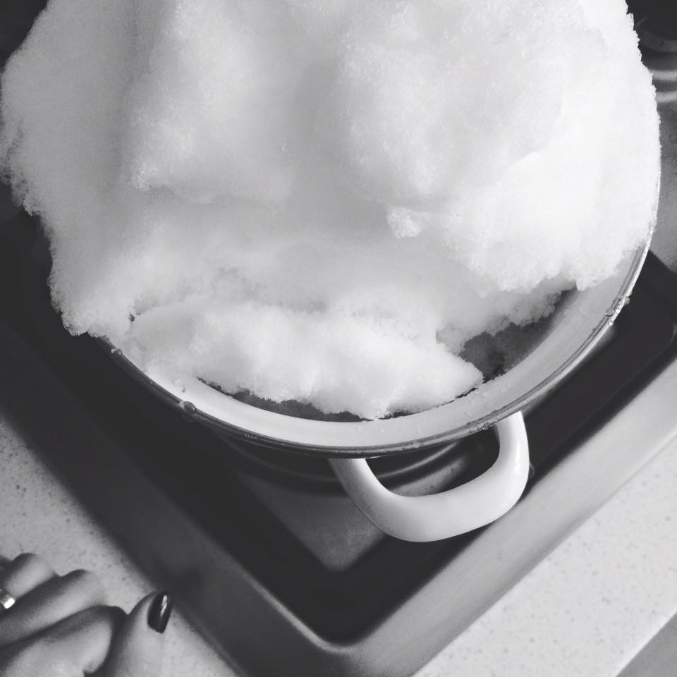 Andreea a topit zapada, pentru a-si rezolva problema