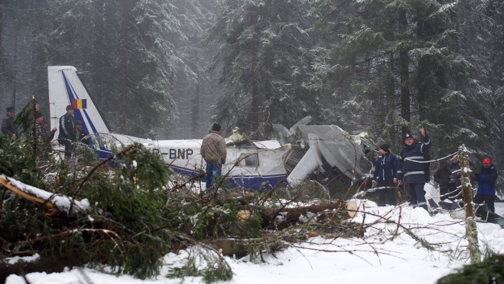 Imagini de la locul accidentului aviatic produs in 2012