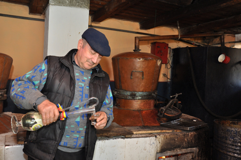 Bautura se obtine prin distilare