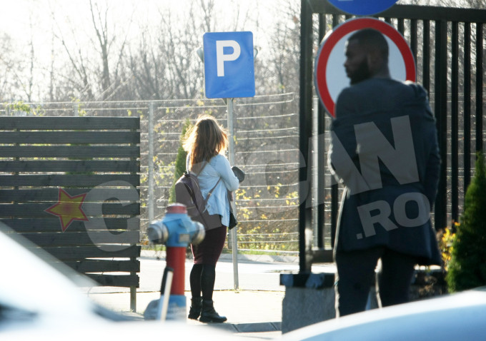 Capitanul Stelei se bucura de skateboard-ul sau