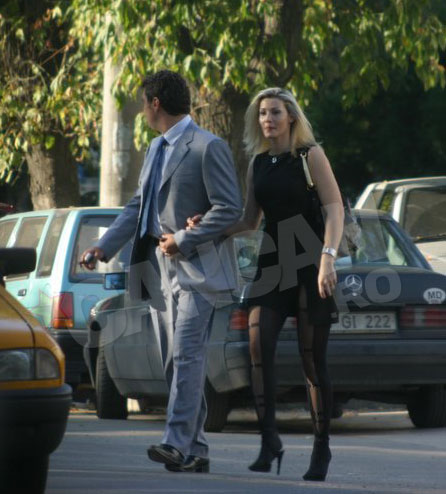 Avocata il tine afectuos de brat