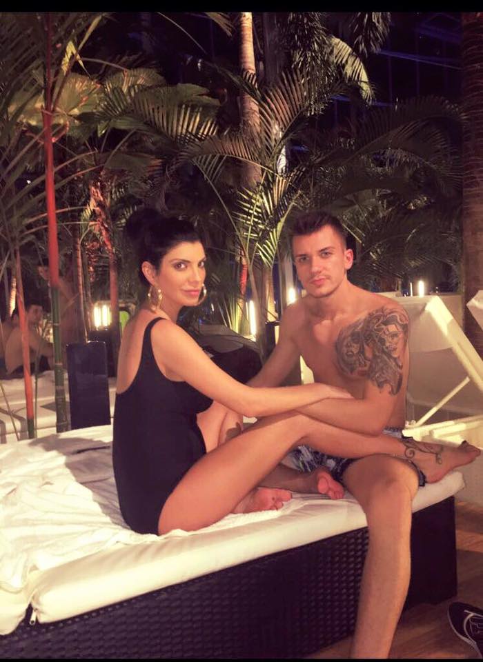 Andreea Tonciu viseaza la o plaja exotica