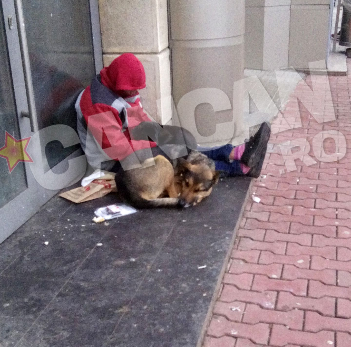 Fotografia a fost realizata astazi, 2 februarie, in Piata Victoriei