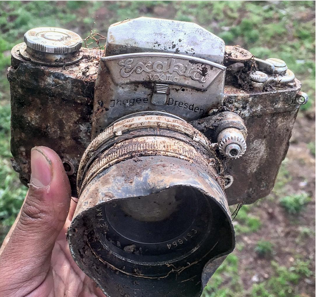 Aparatul foto a fost produs intre 1957 si 1963