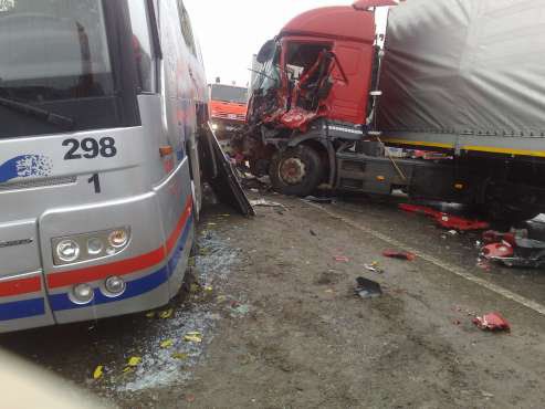 Zeci de oameni au fost raniti in urma accidentului