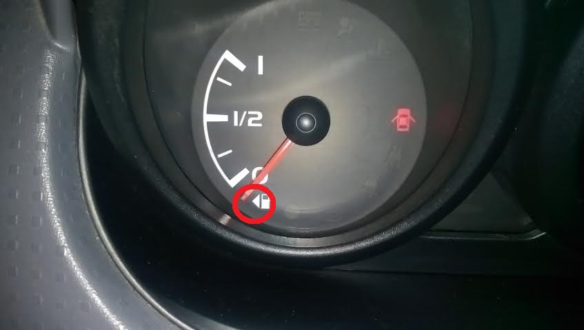 In acest caz, rezervorul se afla pe partea stanga