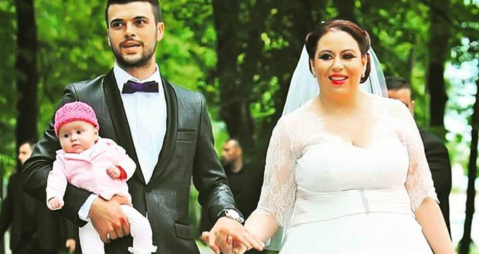 Oana Roman alături de soţul ei şi de Isabela
