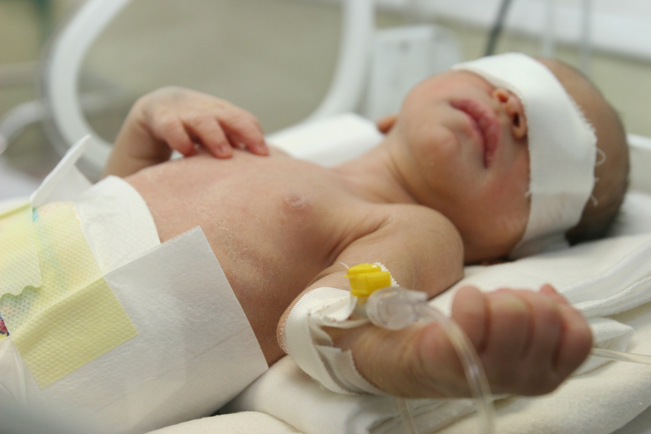 O bacterie periculoasă a determinat moartea bebeluşilor, la Piteşti