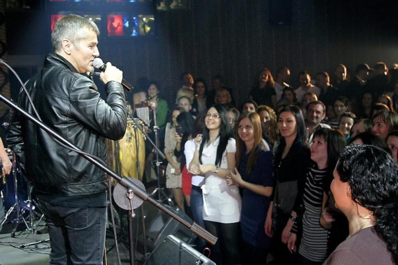 Dan Bittman se numără printre cei mai iubiţi artişti din România