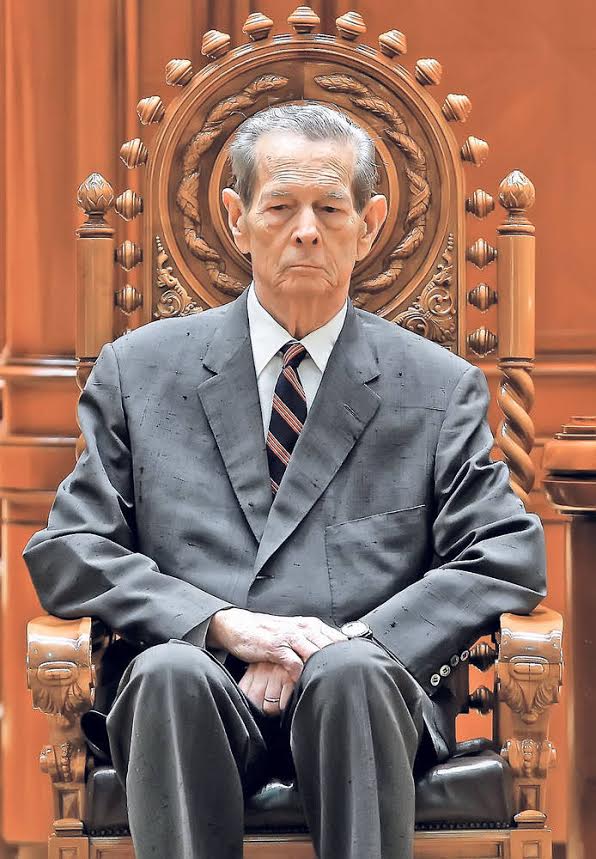 Regele Mihai se află într-o clinică privată din Elveţia