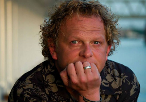 Leonard Miron a lovit fără milă în stânga-n şi-n dreapta după Eurovision