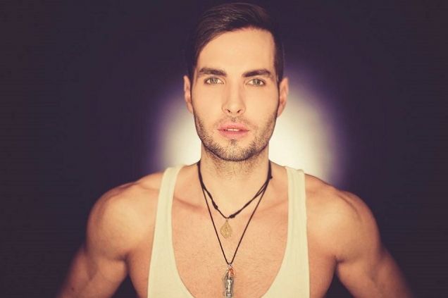 Leonard miron a apreciat calităţile...fizice ale lui Randi