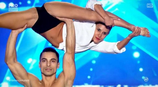 Mihaela Rădulescu nu s-a putut abţine şi a trimis în semifinală un dansator la bustul gol